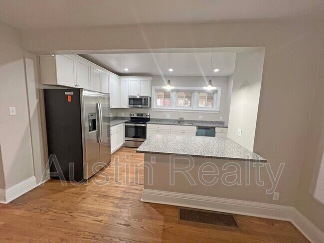 Foto del edificio - 7316 Lindell Blvd