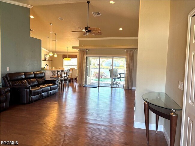 Foto del edificio - 15100 Whimbrel Ct