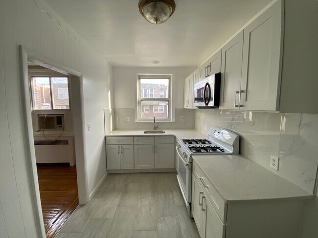 Building Photo - 6227 Erdrick St.