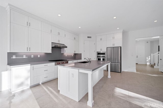 Building Photo - 215 Piazza