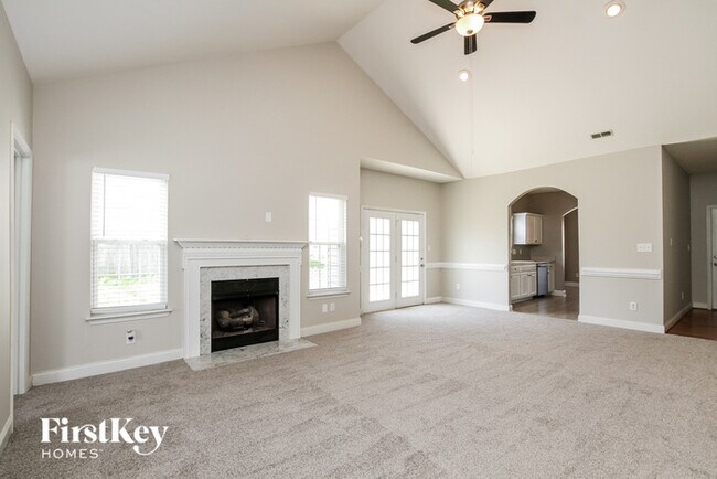 Building Photo - 12118 Ilse Helene Ln