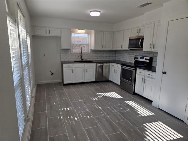 Building Photo - 809 Harvest Glen Dr