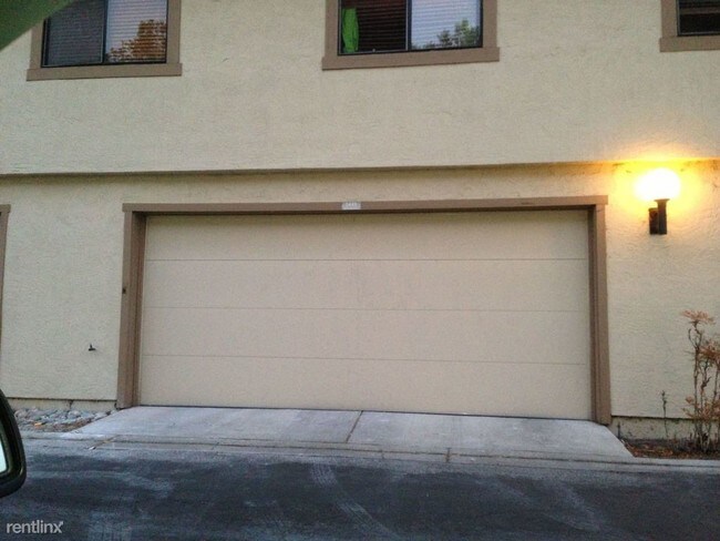 Building Photo - 2 br, 1 bath  - 5449 Colony Green Dr