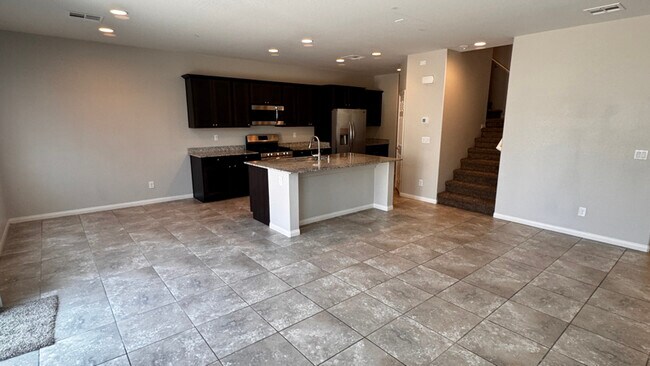Foto del edificio - 2296 Sky Island Dr