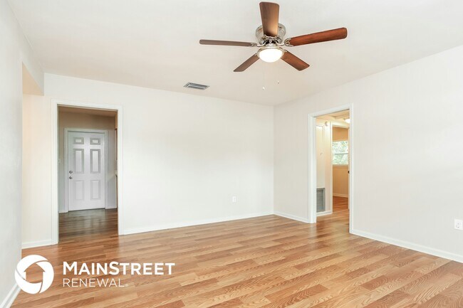 Foto del edificio - 5913 Wolf Rd