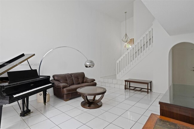 Building Photo - 15623 SW 100th Ln