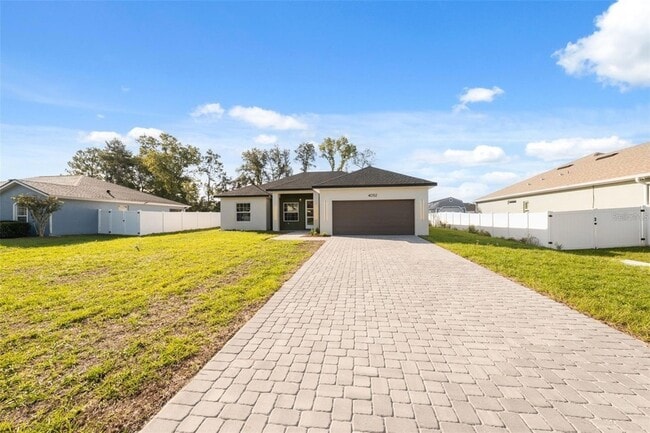 Building Photo - 4052 SW 132nd Ln