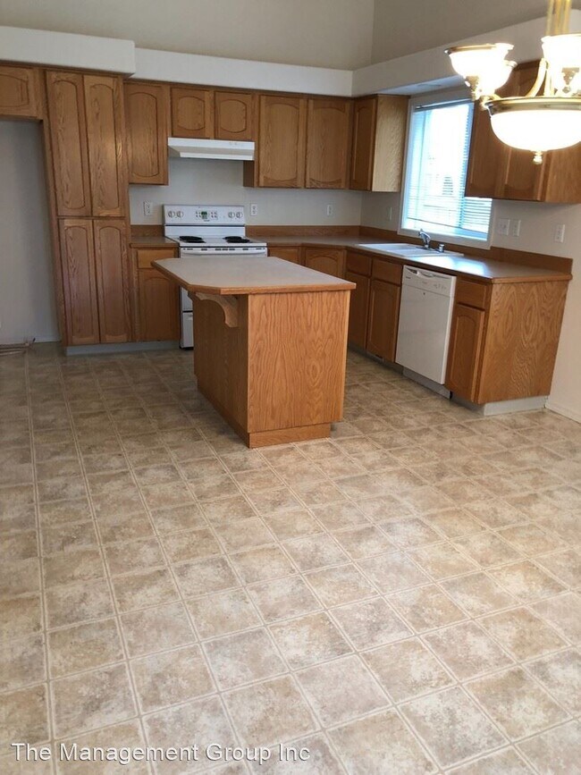Foto del edificio - 3 br, 2 bath House - 909 NW 13th Ave