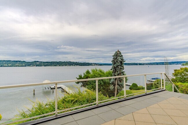 Foto del edificio - 4Bd/4Ba Seattle Home