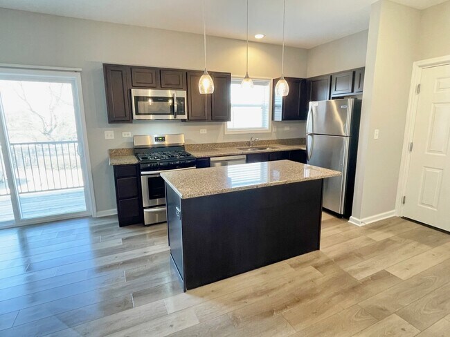 Foto del edificio - 811 E Main St