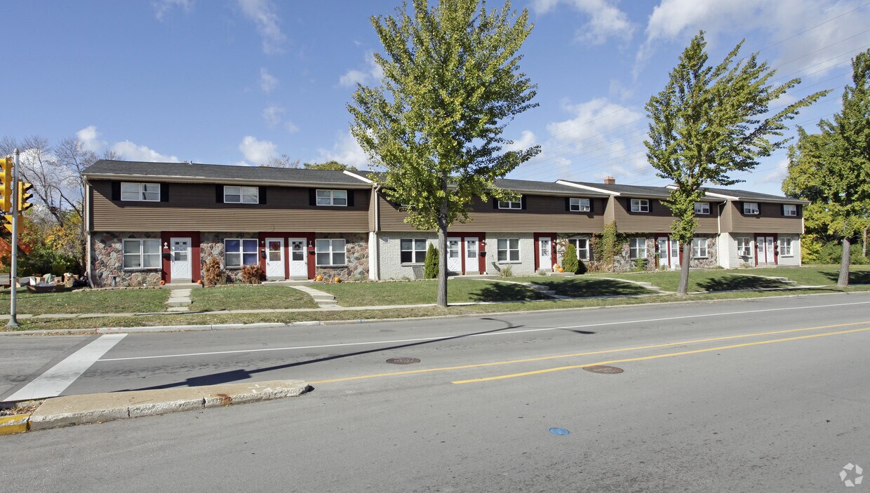 Primary Photo - Midwest Apartments