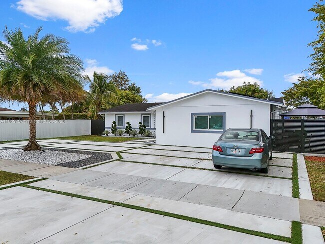 Foto del edificio - 7324 SW 134th Ct