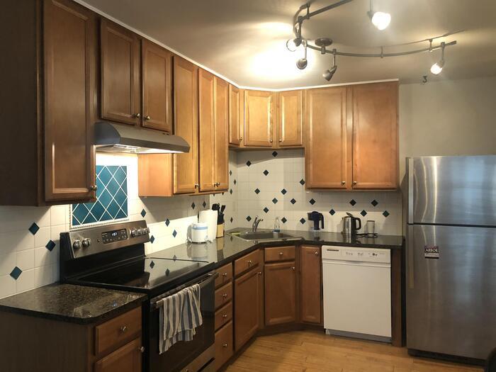 Primary Photo - Cute Condo In The Heart Of Avon