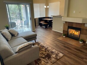 Building Photo - 9050 W Warm Springs Rd