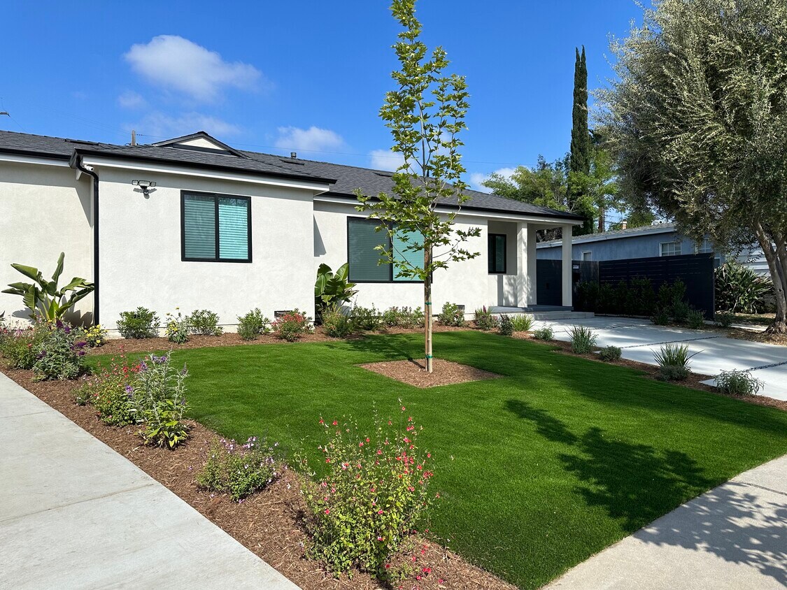 6641 Quakertown Ave, CA 91306 House Rental in CA