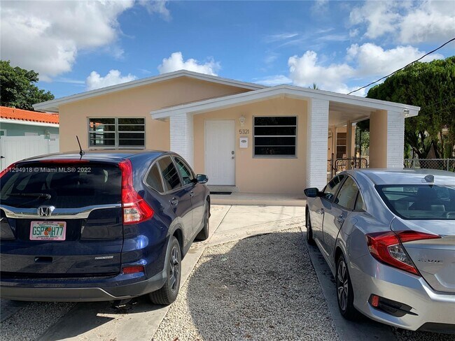 Foto del edificio - 5321 NW 3rd St