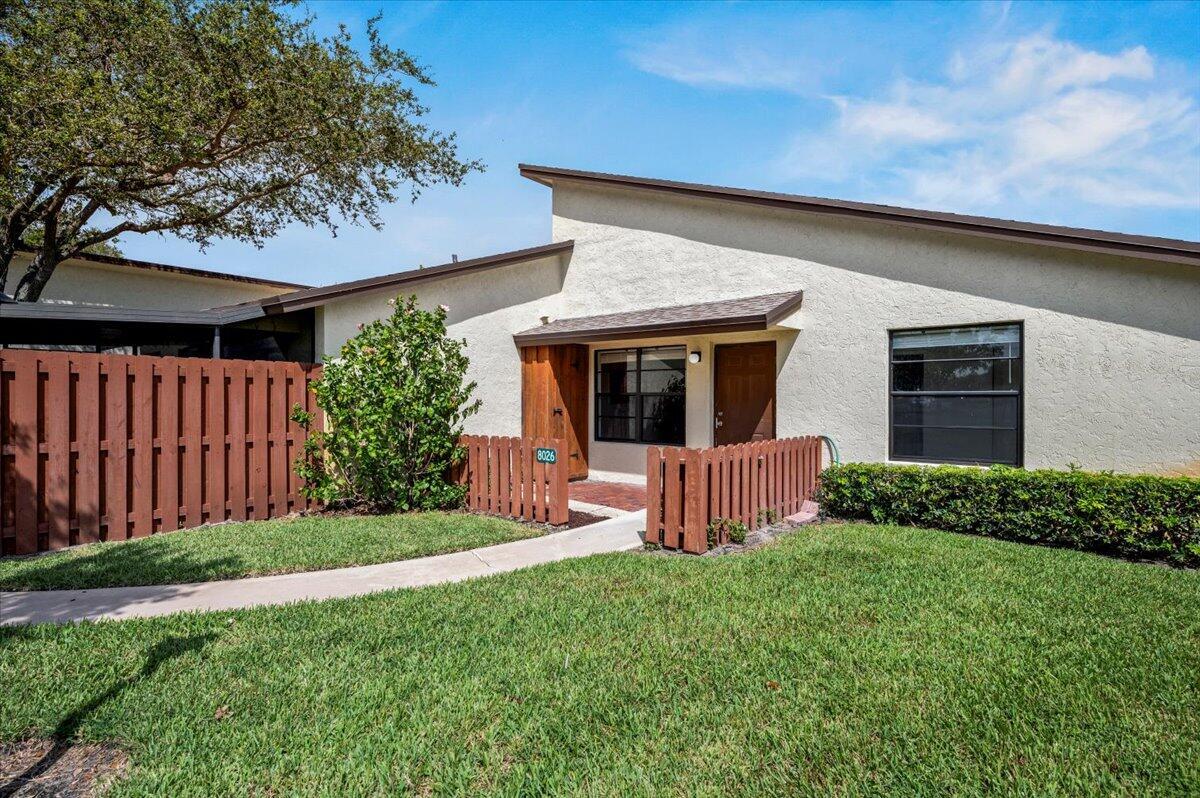 8026 SE Villa Cir, Hobe Sound, FL 33455 Condo for Rent in Hobe Sound