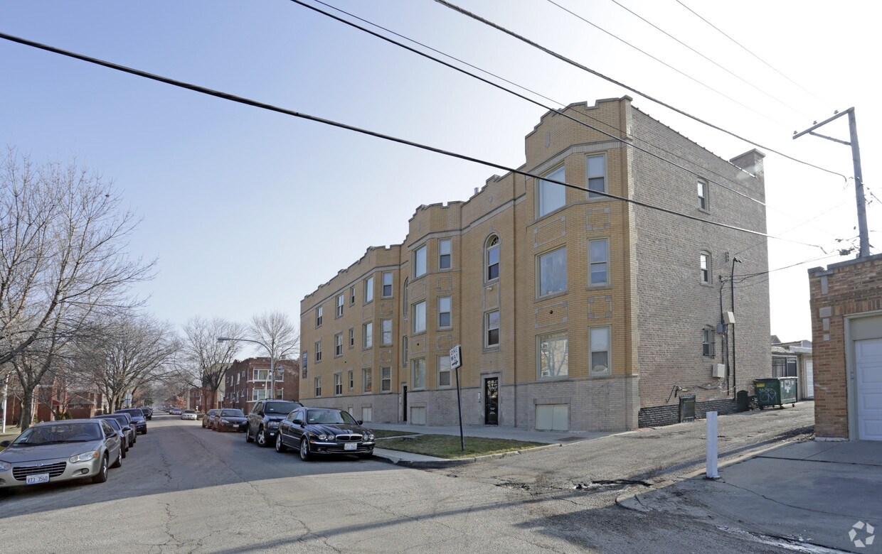 6000 en la calle S Troy - 6000 S Troy St