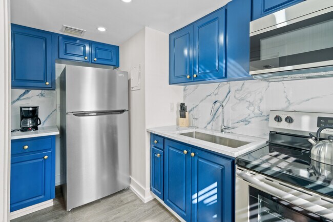 Foto del edificio - 2009 W Dekle Ave