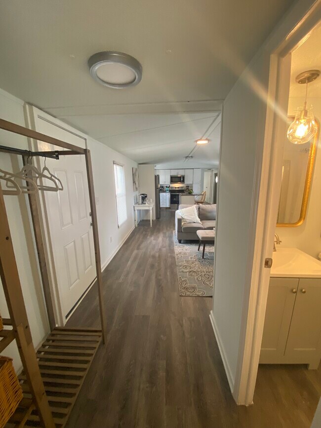 Foto del edificio - 430 Ranch Rd