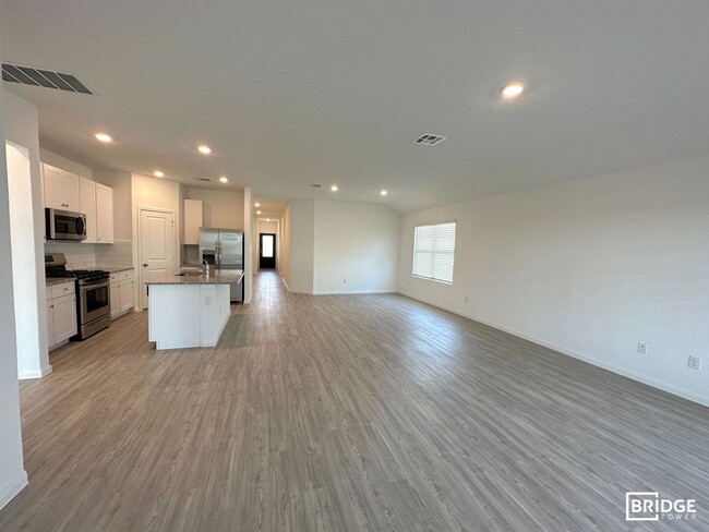 Building Photo - 1228 Treehouse Ln