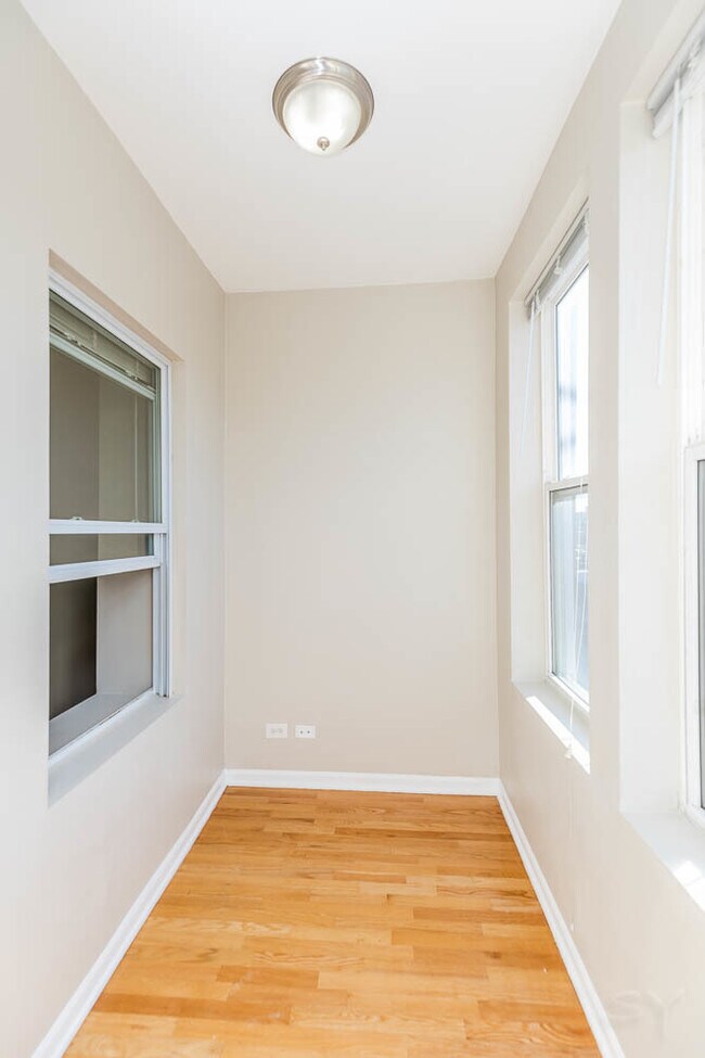 Foto del edificio - 4165 N Elston Ave