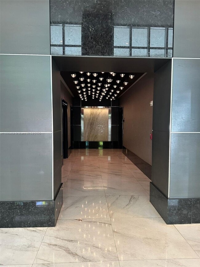 Building Photo - 951 Brickell Ave