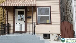 Building Photo - 1018 Lehigh St