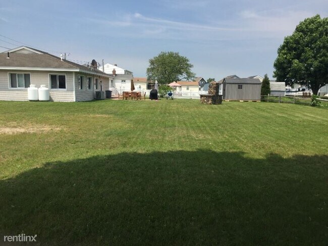 Foto del edificio - 3 br, 3 bath House - 15 Belair Manor