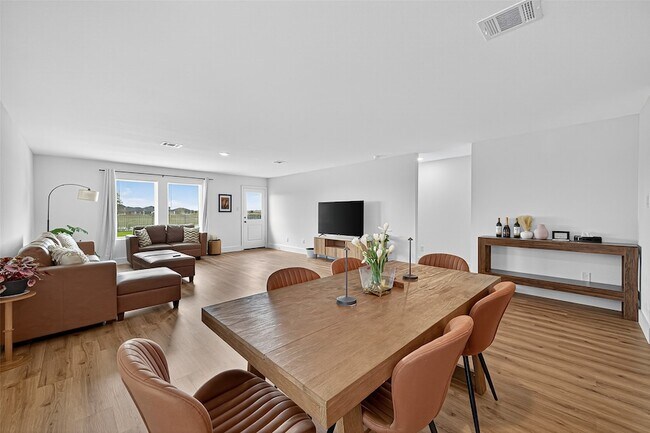 Building Photo - 27615 Seascape Vlg Dr