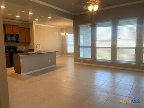 Building Photo - 730 Dunford Dr