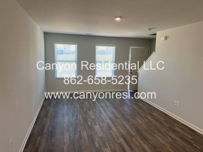 Foto del edificio - BRAND NEW single family house!3bedrooms