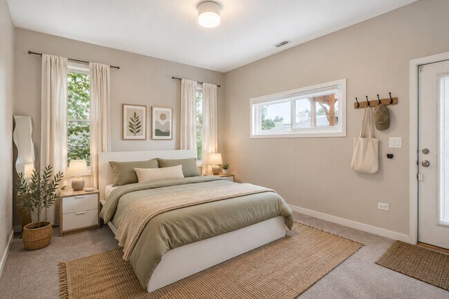 Foto del edificio - 1344 W Grenshaw St