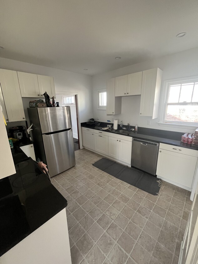 Photo - 1445 S State St (Ann Arbor, MI)