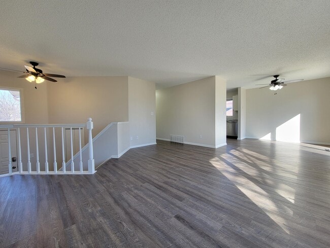 Building Photo - 3300 Whalers Ln NW