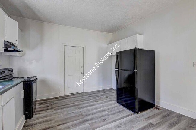 Foto del edificio - 760 Magnolia Dr