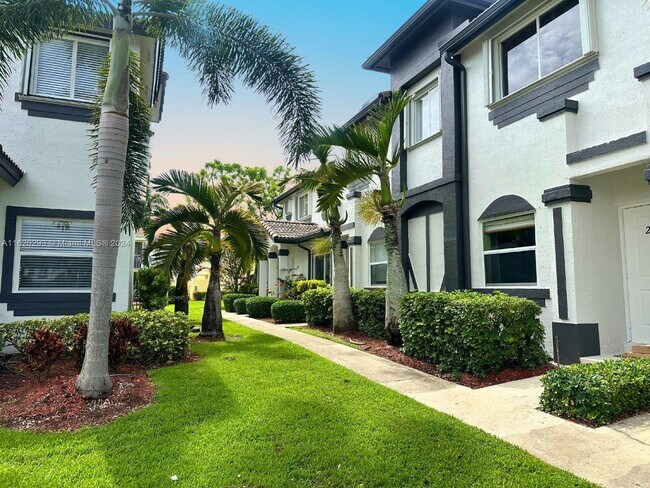 Foto del edificio - 2216 SE 26th Ln