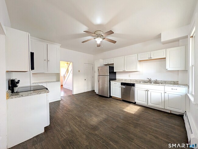 Foto del edificio - 102 Elm St