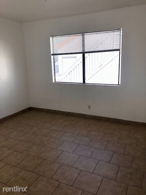 Foto del edificio - 1001 W 15th St