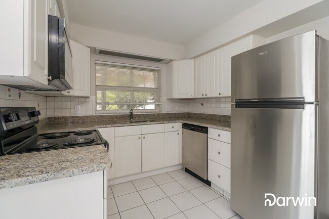 Building Photo - 3947 Orchard Hill Cir