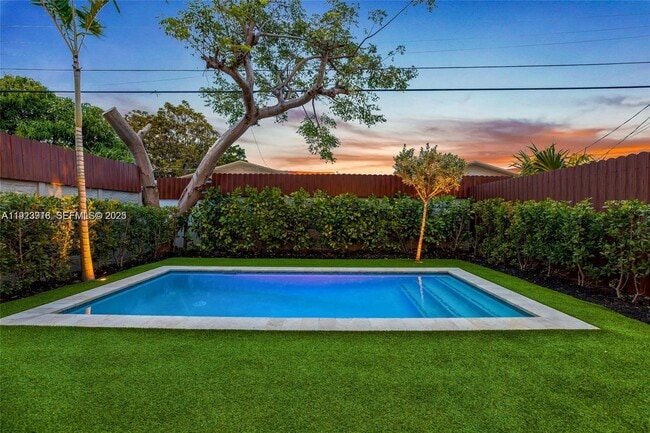 Foto del edificio - 3657 SW 26th St