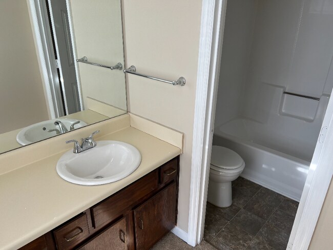 Foto del edificio - 6474 Bedford Ln