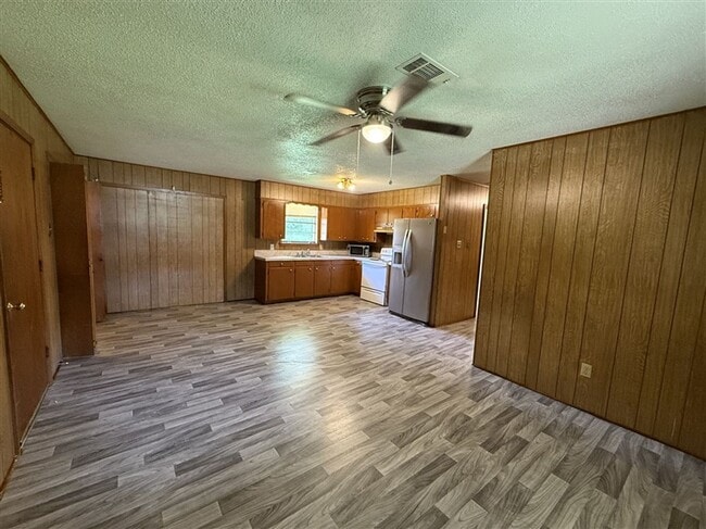 Building Photo - **Updated 3-Bedroom Home for Rent – Coushatta, Louisiana (Red River Parish)**