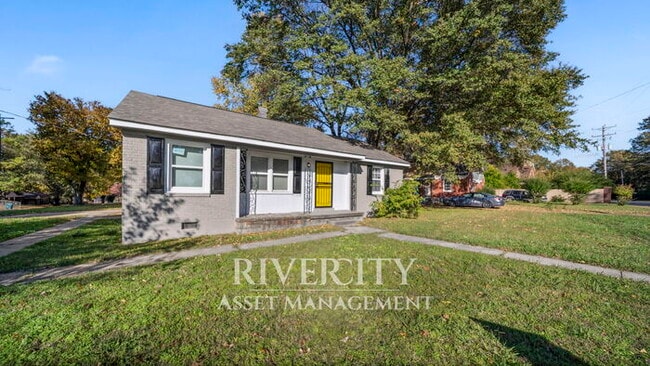 Photo - 1290 Dellwood Ave House