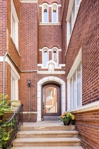 Foto del edificio - 715 Washington Blvd