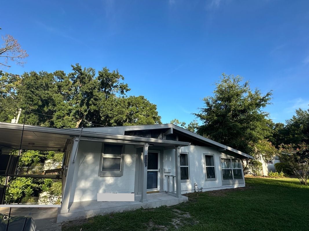 Foto principal - 831 NW 20th Ter