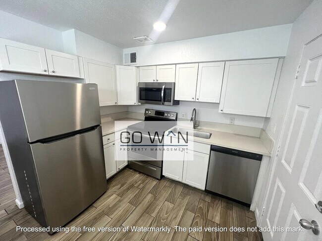 Photo - 1017 N 28th St Apartment