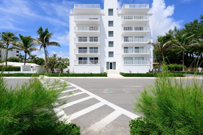Foto del edificio - 170 N Ocean Blvd