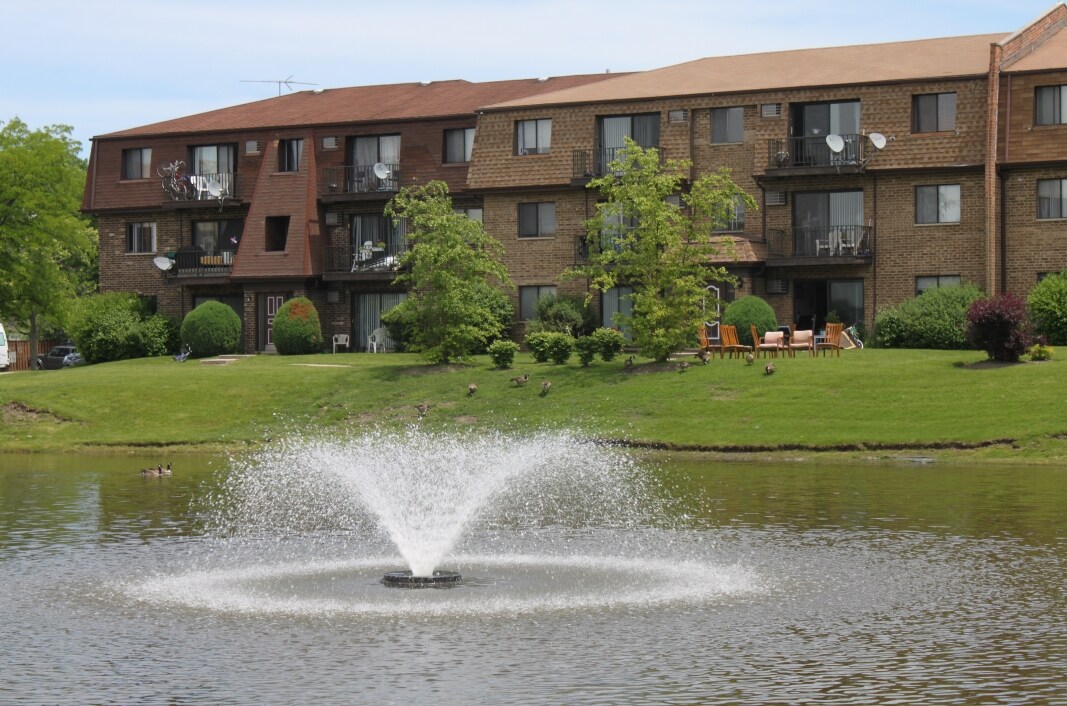 3700 Salem Walk Apartments - Northbrook, IL | Apartments.com