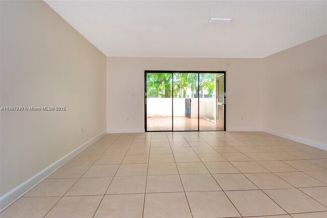 Foto del edificio - 6236 SW 136th Ct